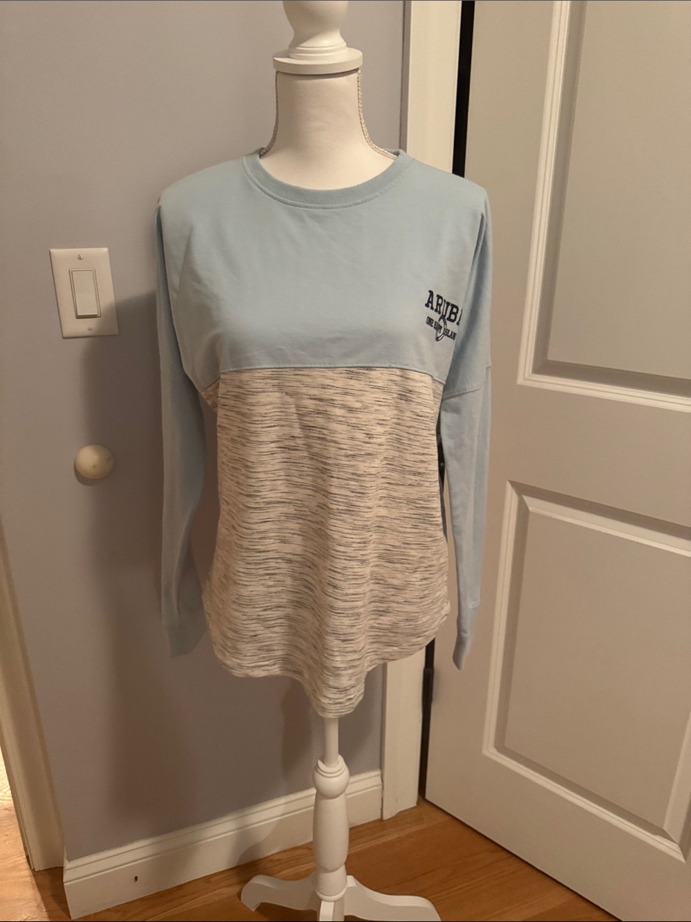 NWOT Aruba Light Blue & Heather Cream Long-Sleeve Shirt with Logo